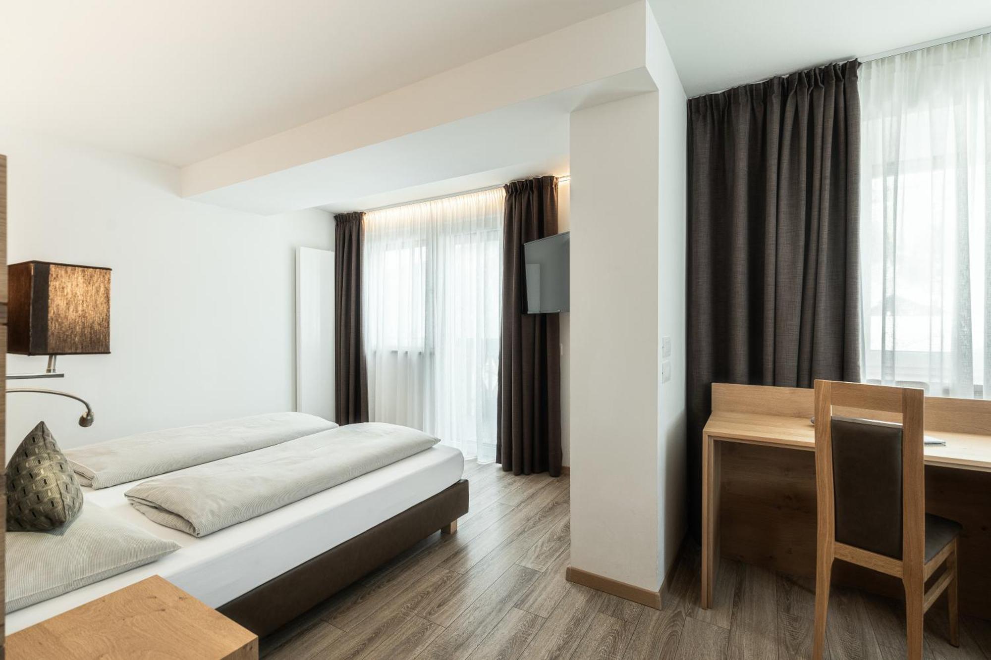 Hotel La Pineta Selva di Val Gardena Pokoj fotografie