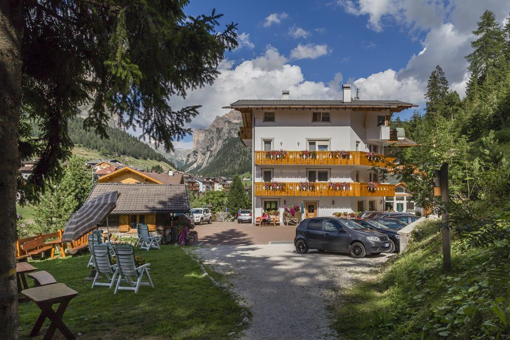 Hotel La Pineta Selva di Val Gardena Exteriér fotografie